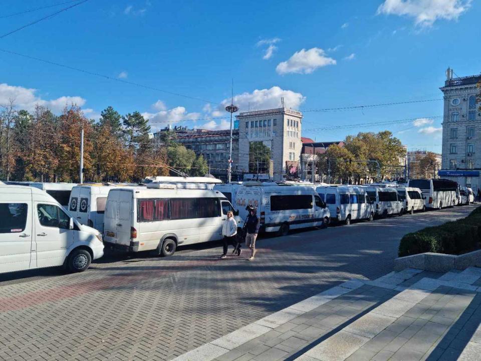 Transportatorii anunță proteste și sistarea curselor regulate raionale și internaționale