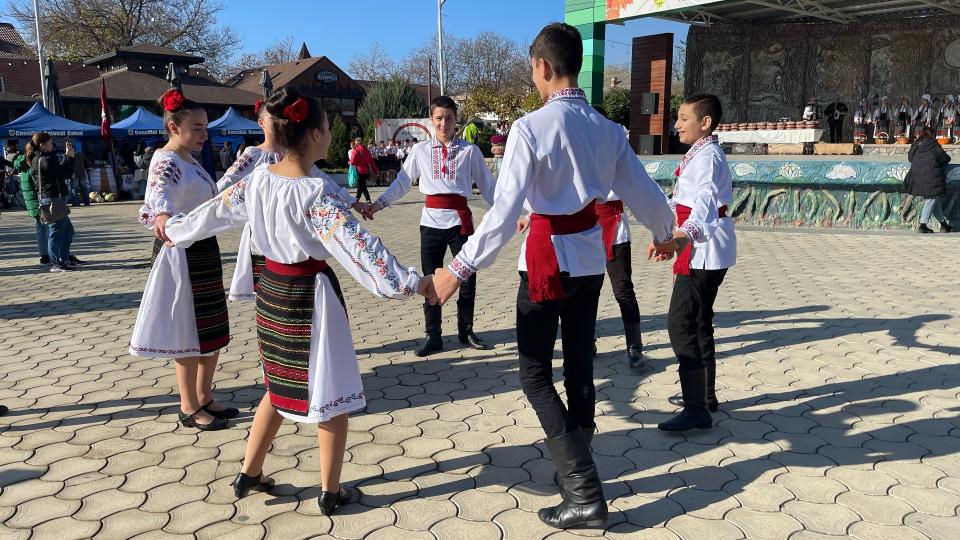Reportaj FOTO// Vezi cum a fost desfășurată  Ziua roadelor și a recunoștinței la Cahul