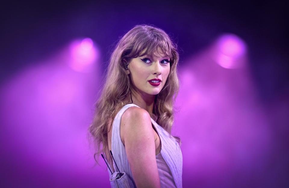 Taylor Swift a devenit cea mai bogată muziciană din lume. Ce avere are artista