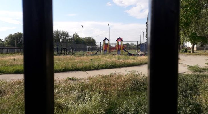 Terenul de joacă fără copii sau de ce și-a închis porțile noi Liceul M. Eminescu din Cahul