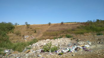 Satul din Moldova care și-a convins locuitorii să plătească pentru gunoi