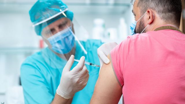 Ucraina demarează vaccinarea anti-covid la începutul lunii februarie