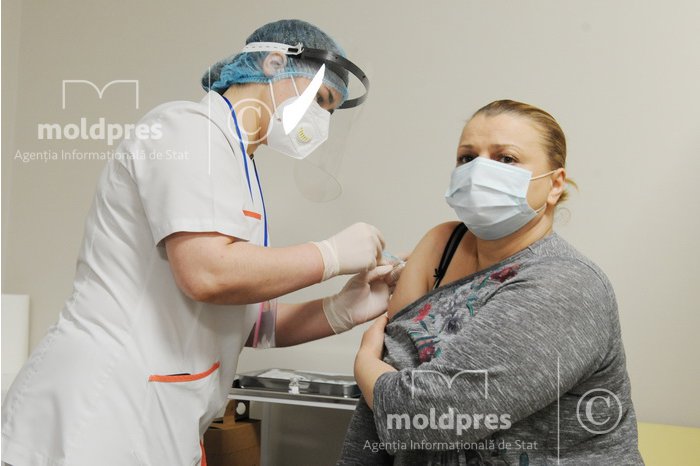 Numărul persoanelor vaccinate anti-COVID în R. Moldova a ajuns la 100 mii