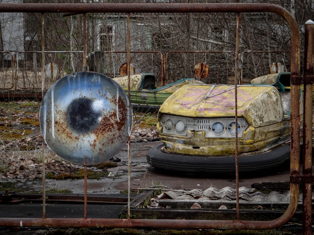 Чернобыль живут люди сейчас 2024. Город призрак Чернобыль Припять. Заброшенный город призрак Припять. Припять 1984. Чернобыль 2024.