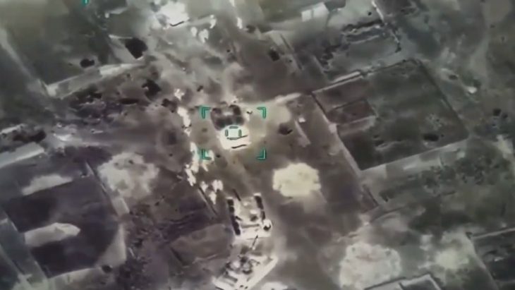 Ucraina se apără cu dronele Bayraktar. Orașul Harkov e bombardat // VIDEO