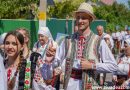 Reportaj FOTO// Parada portului popular. Festivalul „Dulce floare de salcâm. Văleni 2022