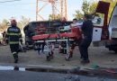 15 persoane au fost rănite după ce un TIR condus de un moldovean a intrat într-un microbuz la Galați