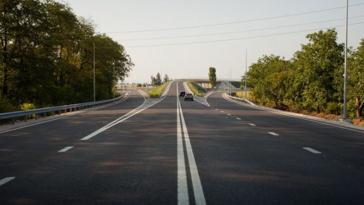 BEI va oferi țării noastre un împrumut adițional de 100 mln de euro pentru reparația drumurilor naționale