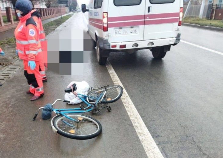 Un biciclist lovit mortal de un microbuz la Congaz