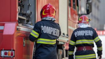Ghinion pentru doi șoferi din Cahul și Chișinău. Mașinile lor au fost mistuite de flăcări