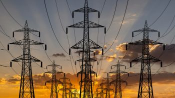 Comisia Europeană propune reformarea pieţei de electricitate din UE