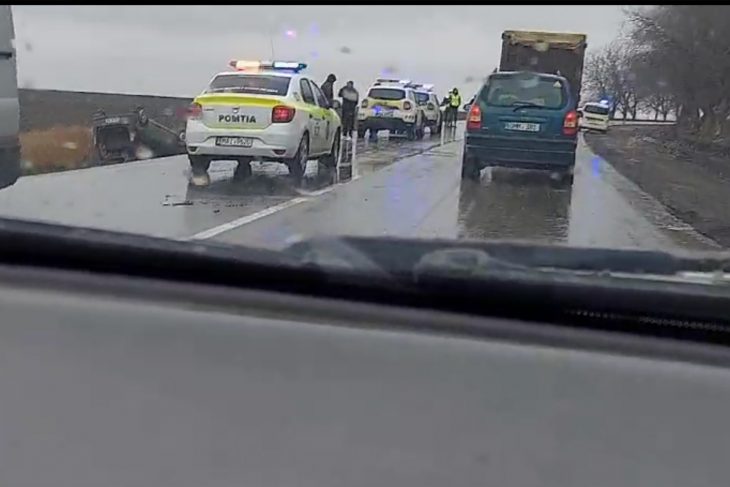 VIDEO// Accident rutier la Leova. Două autoturisme au derapat de pe traseu