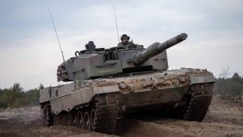 VIDEO// Tancurile NATO pe … autostrada propagandei