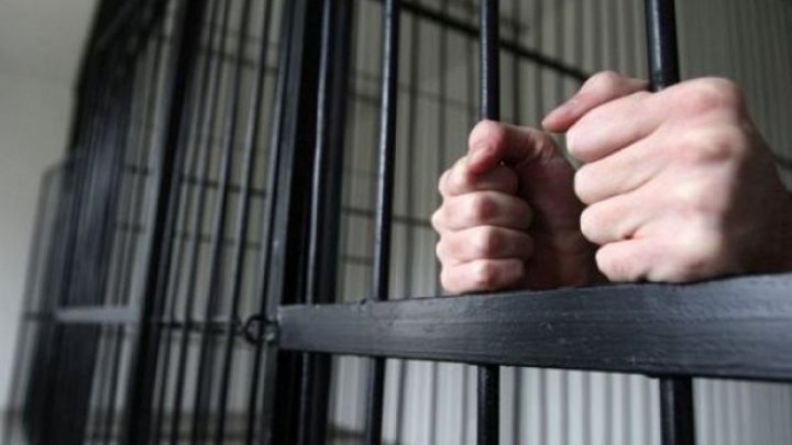 Sentința Judecătoriei Cahul: 22 de ani de închisoare pentru un bărbat de 66 de ani, care a comis mai multe infracțiuni, inclusiv a violat o minoră