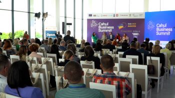 VIDEO// Peste 100 de antreprenori din regiunea Cahul s-au întâlnit la a doua ediție a Cahul Business Summit