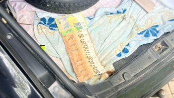 Un bărbat din Comrat a fost reținut de CNA în timp ce primea 1500 de euro mită pentru un permis de conducere