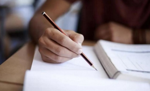 Bacalaureat 2023: Absolvenții de liceu susțin astăzi examenul la limba străină
