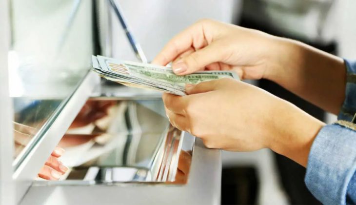 Moldovenii vor putea schimba valută doar cu buletinul