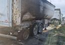 Trafic blocat în România pe DN2B: TIR din Republica Moldova cuprins de flăcări
