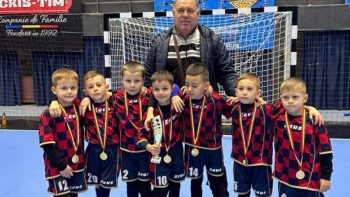 Echipa de copii de fotbal din Cahul a devenit medaliată cu argint la un turneu popular din București