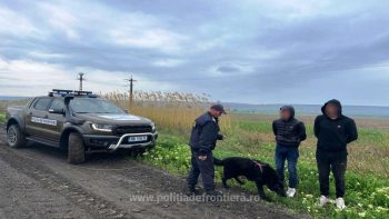 Doi moldoveni au traversat Prutul înot pentru a ajunge în Italia: Au fost prinși de polițiștii români de frontieră
