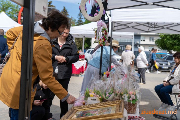 FOTO// Târgul de Artizanat de la Cahul a adunat peste 50 de meșteri populari