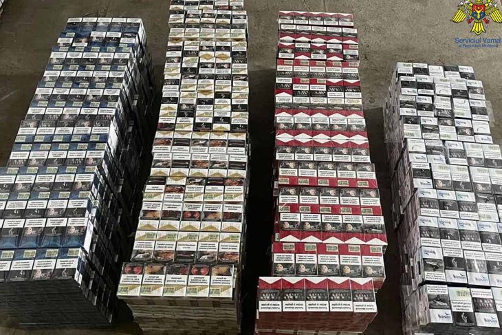 78 600 țigarete ascunse în locuri special adaptate pentru a fi transportate în Marea Britanie, depistate la vama Cahul
