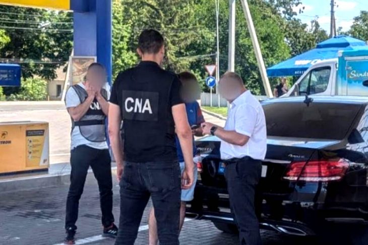 Сотрудник таможенного поста Скулени задержан CNA со взяткой в размере более 10 тысяч евро
