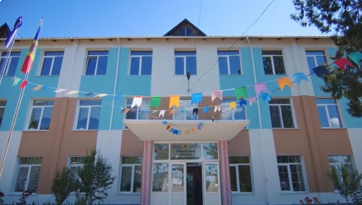 Gimnaziul din Vișniovca: Facturi mai mici la energie cu 30%, datorită Programului „Satul European” | VIDEO