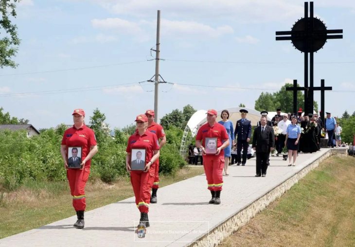 8 ani de la tragicul accident aviatic din Haragîș. Echipajul SMURD a fost comemorat