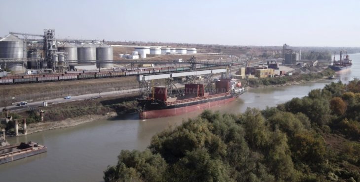 Ucraina a reținut o navă ce transporta orz din Giurgiulești. Vezi detalii