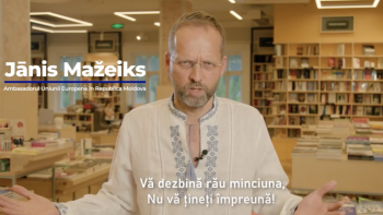 VIDEO // Surpriză poetică de la ambasadorul Jānis Mažeiks, cu ocazia Zilei Limbii Române