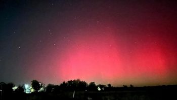 Aurora boreală, vizibilă pe cerul din Moldova în seara de 10 octombrie