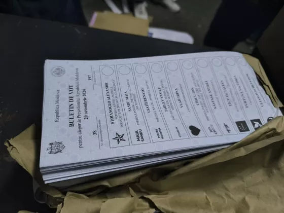 Buletinele de vot pentru alegeri și referendum sunt disponibile în Moldova în șase limbi